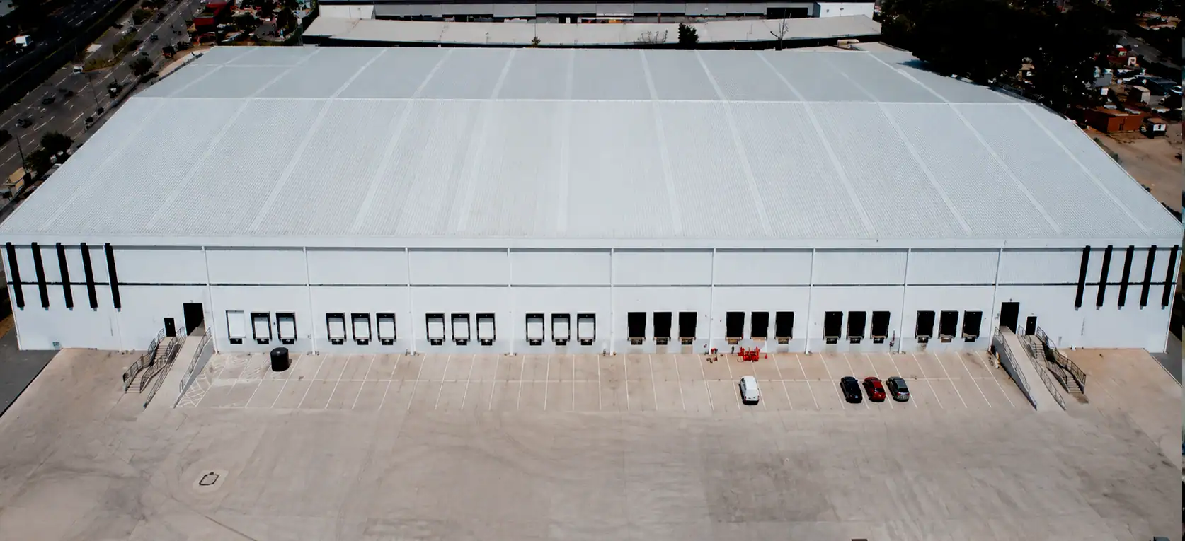 Área de estacionamiento de nave industrial para logística en Cuautitlán