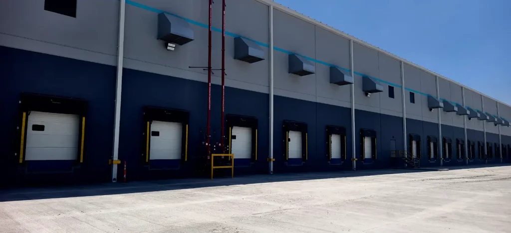 15 andenes tipo cross-dock en nave en renta ubicada en Tultitlán